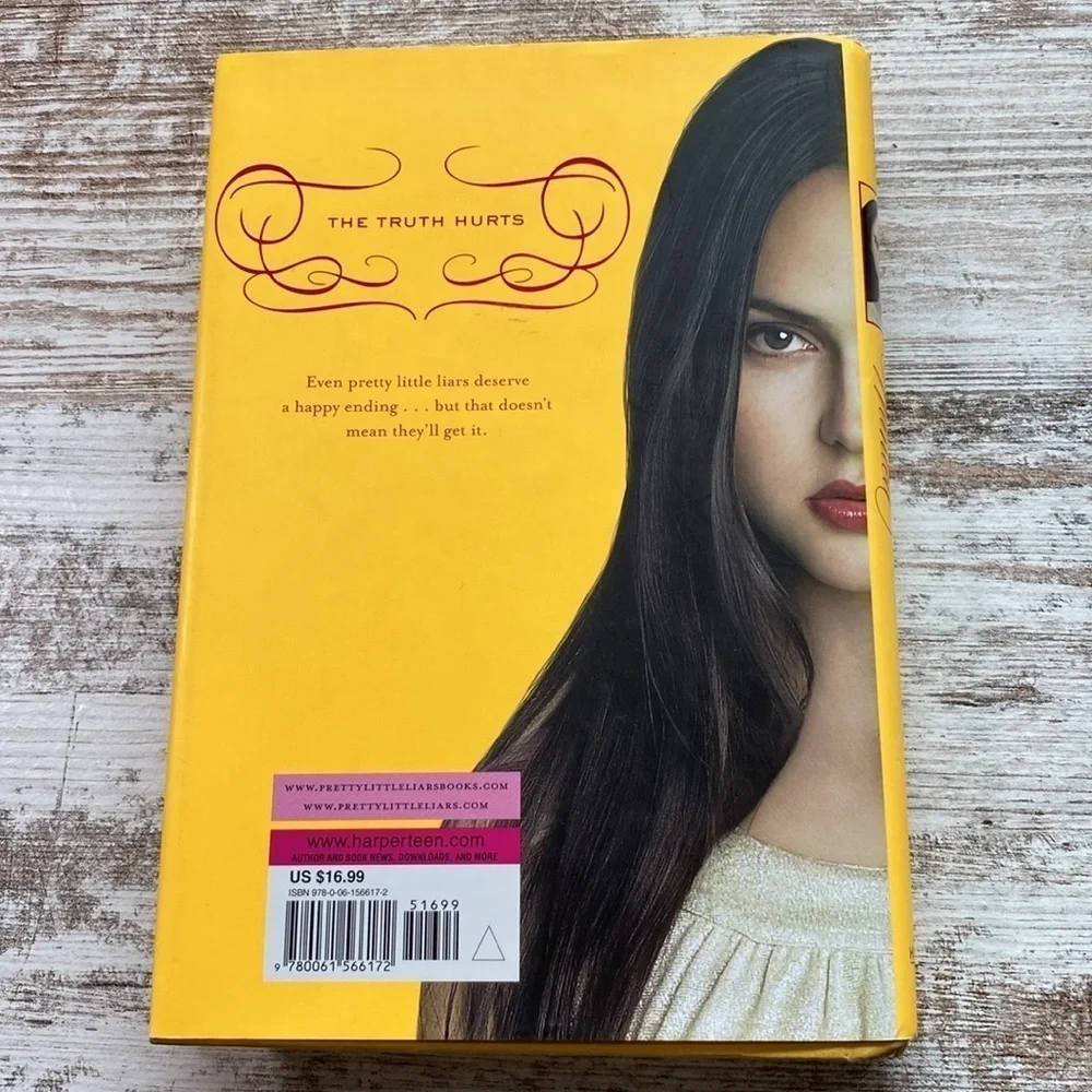Wanted A Pretty Little Liars Novel by Sara Shepard Hardcover 2010 YA Book